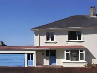 알마 로지 게스트 하우스 스미튼스 타워 주변 호텔