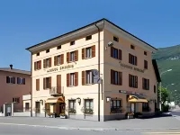 Albergo Ristorante Svizzero Hoteles en Vacallo