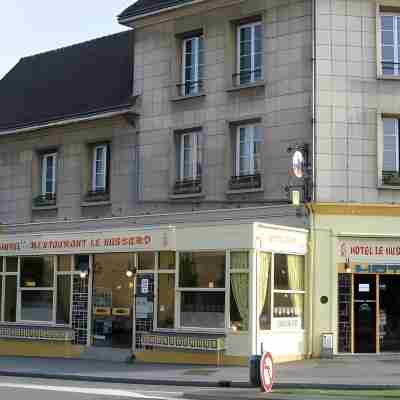 Hôtel le Hussard Hotel Exterior