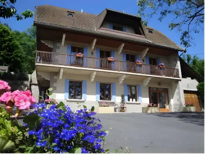 La Maison du Chevalier Hotels in Chalmazel