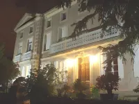 Domaine du Vern Hotels in Saint-Affrique