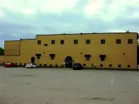 Katahdin Inn & Suites Hotels near Millinocket Municipal Airport