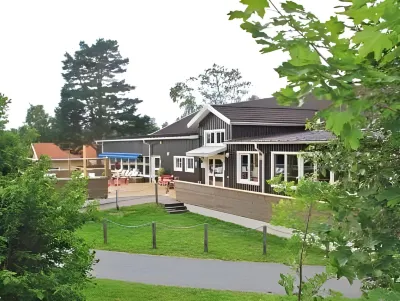 Gottskär Hotell Hotels near Jula