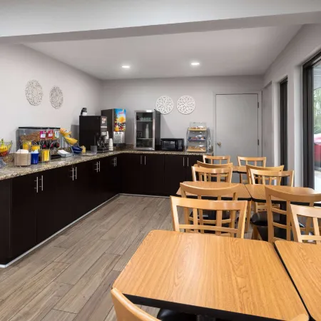 Days Inn by Wyndham Douglasville-Atlanta-Fairburn Road
