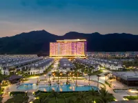 Wyndham Garden Sonasea Van Don Hotels in Van Don