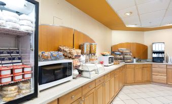 Sandman Hotel & Suites London Downtown