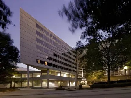 Hyatt Regency Greenville Отели в г. Санс Сауси