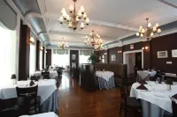 The Stockade Inn Hotels in Schenectady
