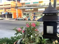 Thawesook Grand Mansion Hotels in Warin Chamrap