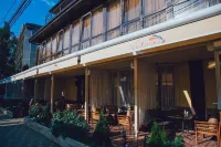 Victoria Hotel