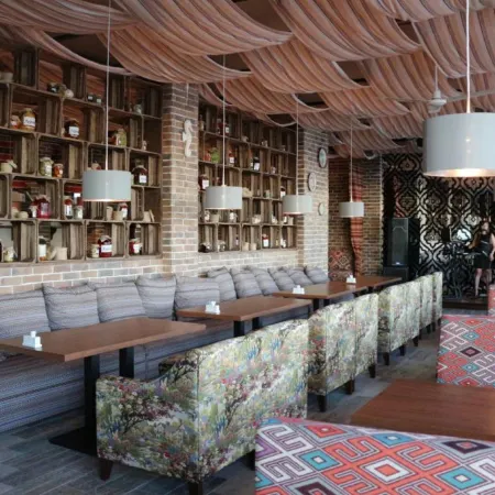 Sunrise Hotel Отели в г. Небуг