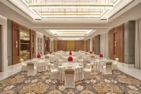 希爾頓逸林酒店班加羅爾懷特菲爾德 - 停車場