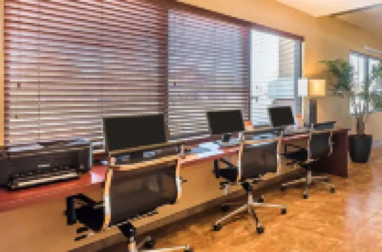 컴포트 스위트 롱몬트 파이어스톤