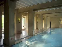 Château St Gerlach - Oostwegel Collection, Member of Relais and Châteaux - Pools