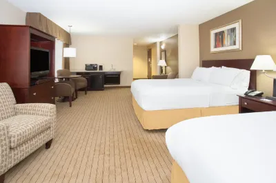 Holiday Inn Express & Suites Minot Hotels in Minot