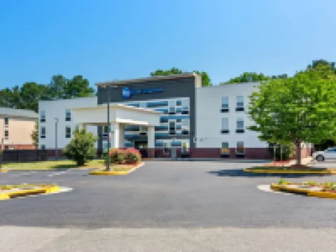 Days Inn by Wyndham Doswell at the Park ドスウェルのホテル