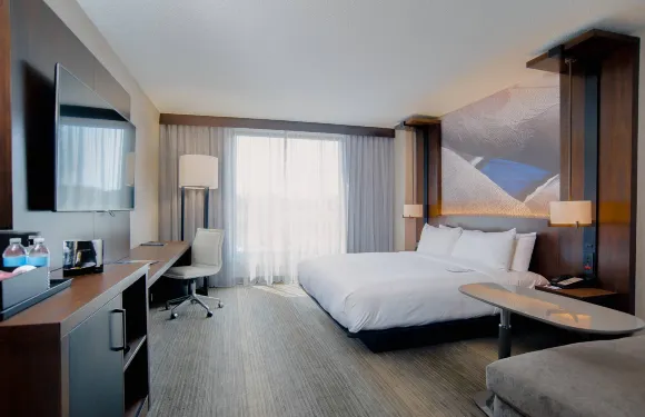 短泵里士滿萬豪酒店