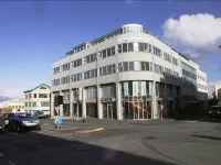 101 Guesthouse Hotel