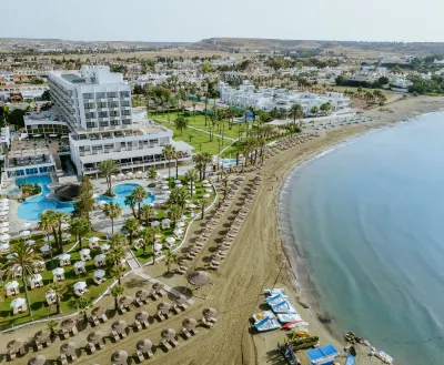 Golden Bay Beach Hotel Отели в г. 