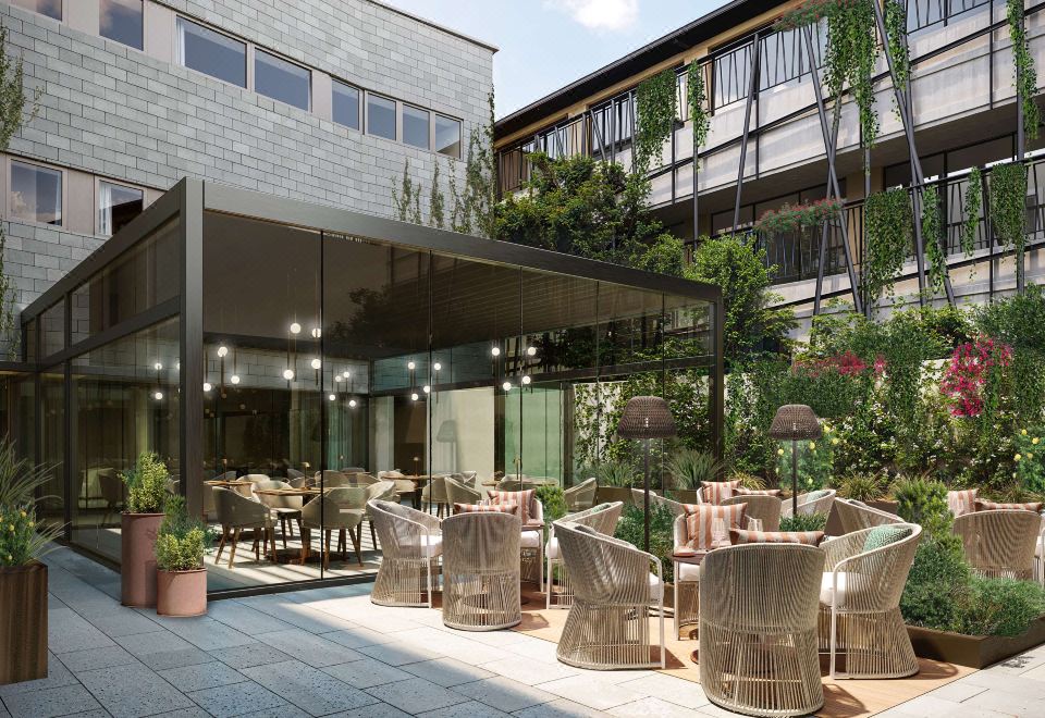 피프티 하우스 첼리니 이미지