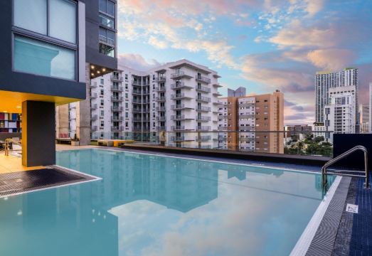 앳웰 스위트 마이애미 브릭켈