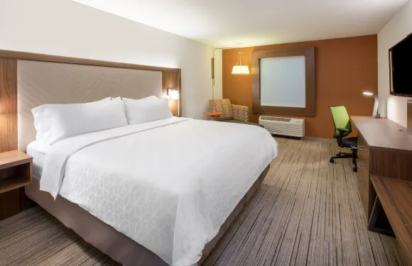 Holiday Inn Express 尤尼斯
