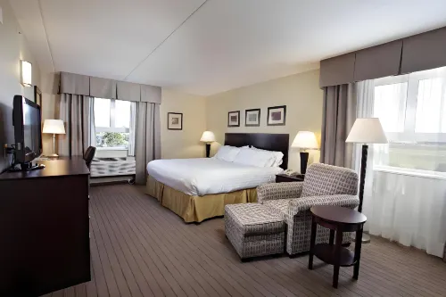 Comfort Inn & Suites Hotels in Kincardine