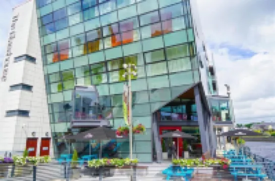 더 글래스하우스 슬리고  호텔