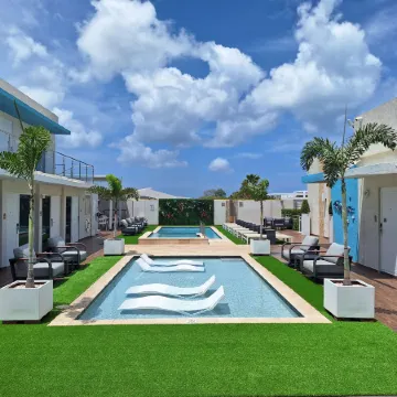 Aruba Boutique  Art Hotel, BW Signature Collection Отели рядом с достопримечательностью «Пляж Палм-Бич»