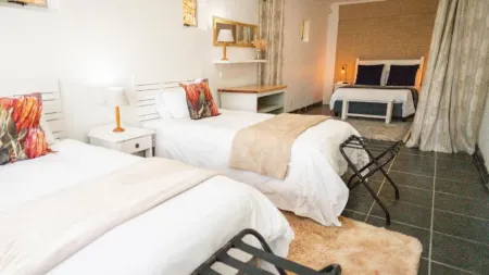 Four Seasons Struisbaai