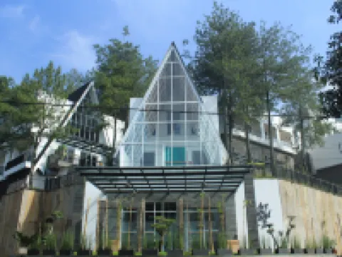 Are You and I Bed & Breakfast Hotels in Cimenyan