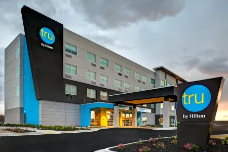 Tru by Hilton Tahlequah Отели в г. Петтит