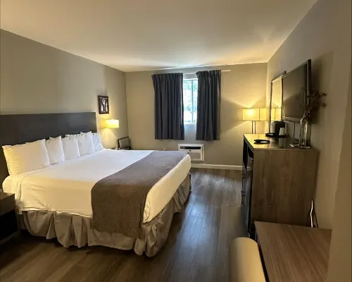 Carolina Pine Inn Near Southern Pines-Pinehurst Hotels in Moore County