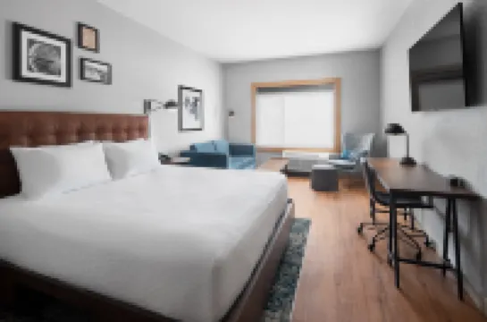 俄克拉何馬城機場福朋喜來登飯店 住宿飯店