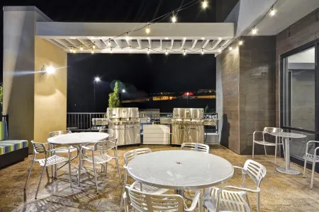 Home2 Suites by Hilton Oswego Отели рядом с достопримечательностью «Safe Haven Museum»