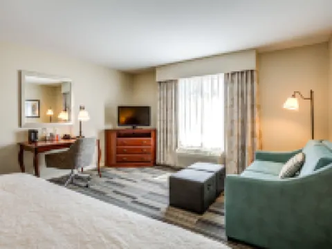 Hampton Inn & Suites Westford-Chelmsford Hotels in Middlesex County