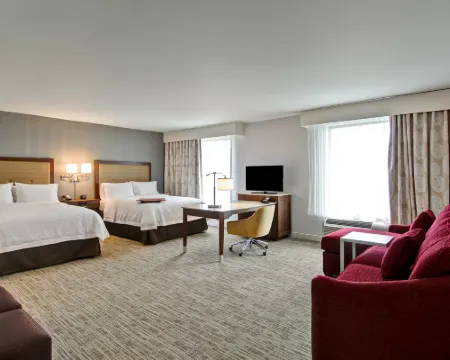 Hampton Inn & Suites Detroit/Troy Hotels in Troy