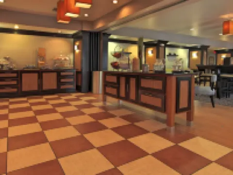 ハンプトン イン デファイアンス ディファイアンスのホテル