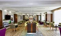 Hampton Inn Kirksville - parking