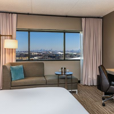 King Room With Mobility Accessible Bathtub DoubleTree by Hilton Hotel Newark Airport Promo Code