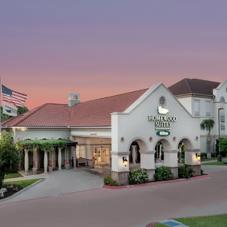 Homewood Suites by Hilton Laredo at Mall del Norte