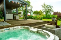 Woodbury: Country house, stunning views & hot tub