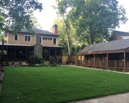 The Decatur City Cottage/short Walk To Square Hotels in Decatur