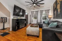 Majestic & Relaxing Home w/ 3 Beds Pool Table Bar! Sleeps 8