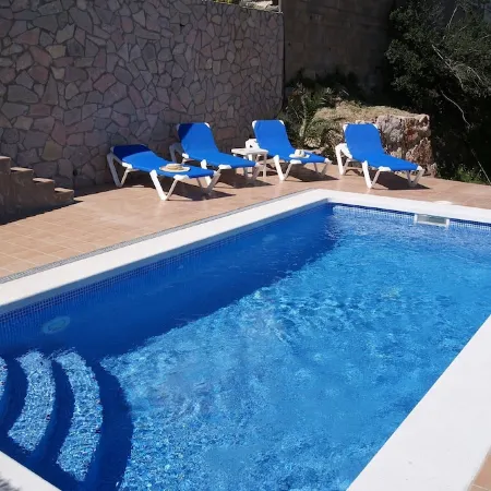 Spacious Villa with Pool, Jacuzzi, Stunningly Situated on the Med