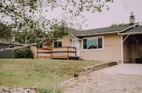 Stylish & Cozy Home - Newly Renovated