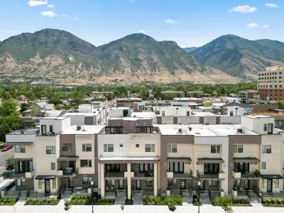 Superb 4-bedroom townhome in Provo with AC, WiFi Hotels near Utah Valley Convention Center
