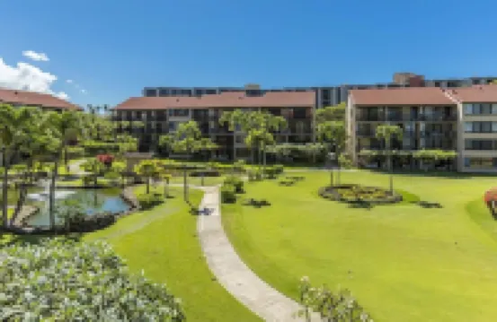 Holiday Special! Whale Watching, Ocean Views & Chic Kapalua Condo—No Resort Fees