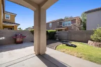 "THE HAMPTON" Gilbert I Designer Style + Comfort I 3bed/2.5bath