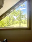 Quiet and secluded modern farmhouse 15 miles from the Buffalo River.